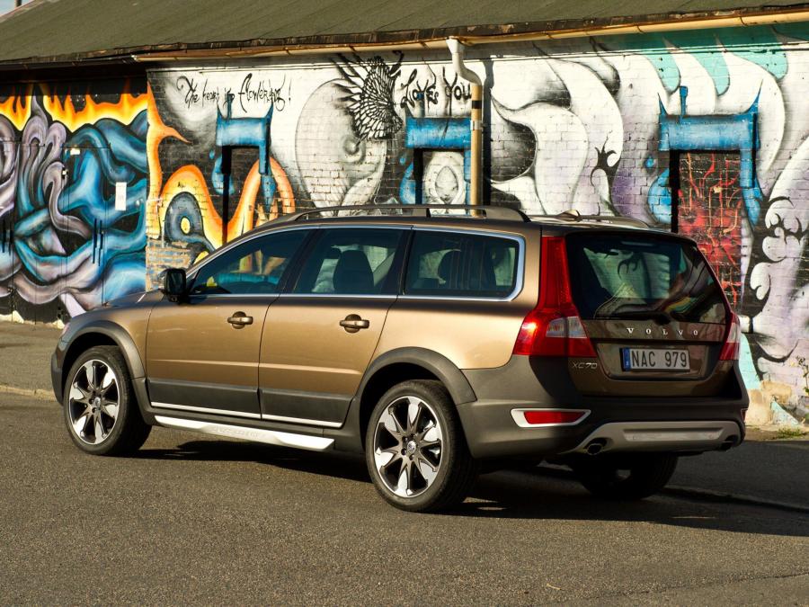  Volvo XC70 T6 2009 года  (фото 5 из 13)